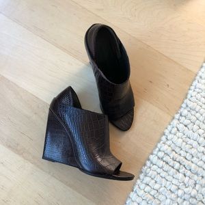 Alexander Wang burgundy Alla Wedge sz 6